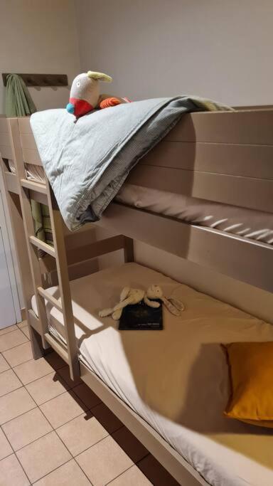 Appartement A 2 Pas De La De : 2 A 4 Hotes. Perros-Guirec